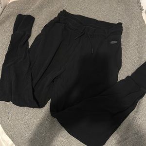 Gym shark, studio joggers